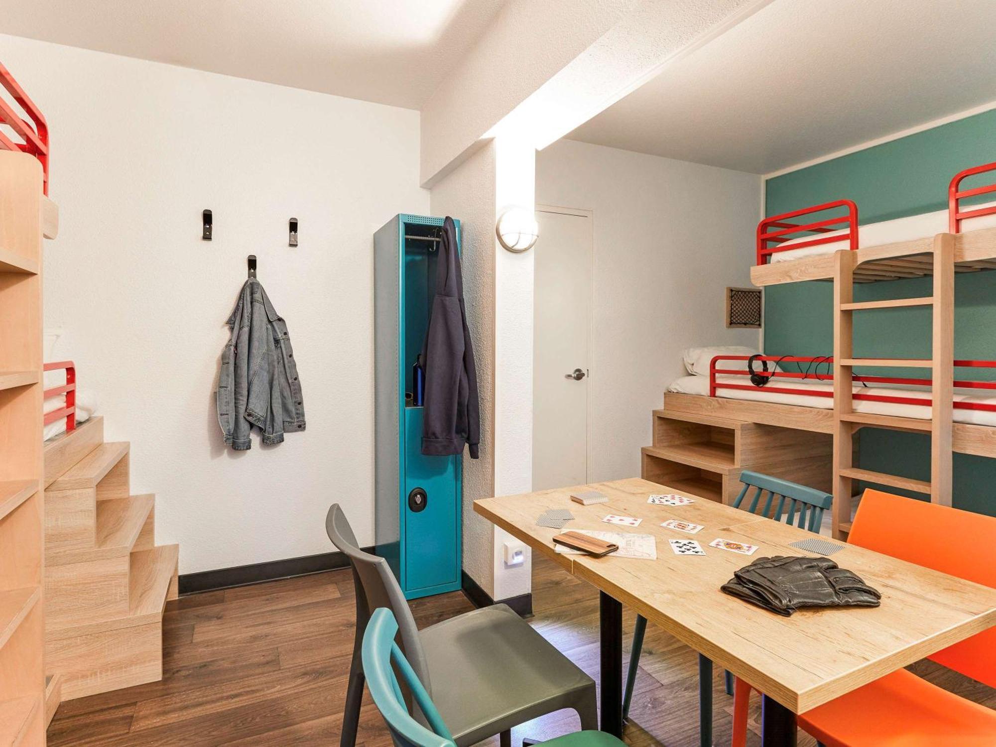 Hotelf1 Lille Villeneuve D'Ascq Bagian luar foto