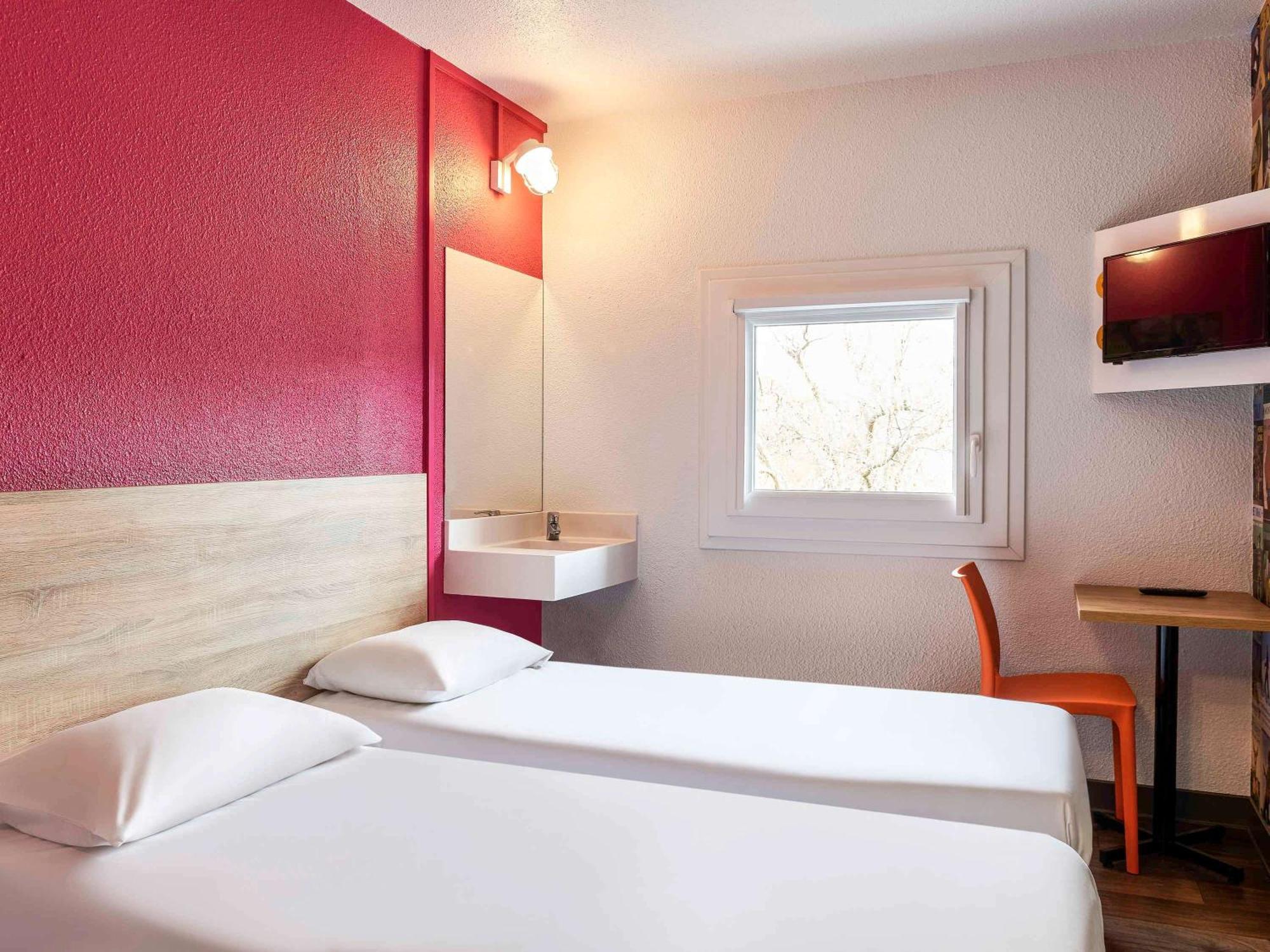 Hotelf1 Lille Villeneuve D'Ascq Bagian luar foto